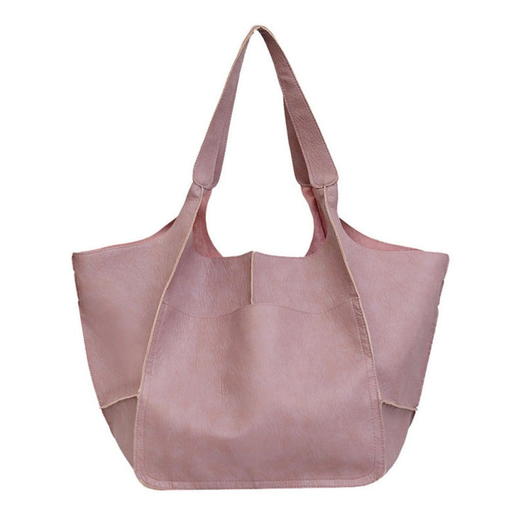 Ruth™ | Leather Bag with Timeless Charm