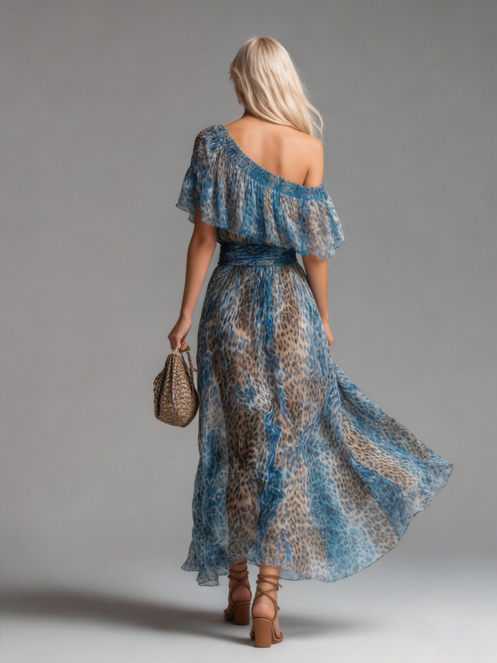 Wild | Long chiffon dress with leopard print and bare shoulders
